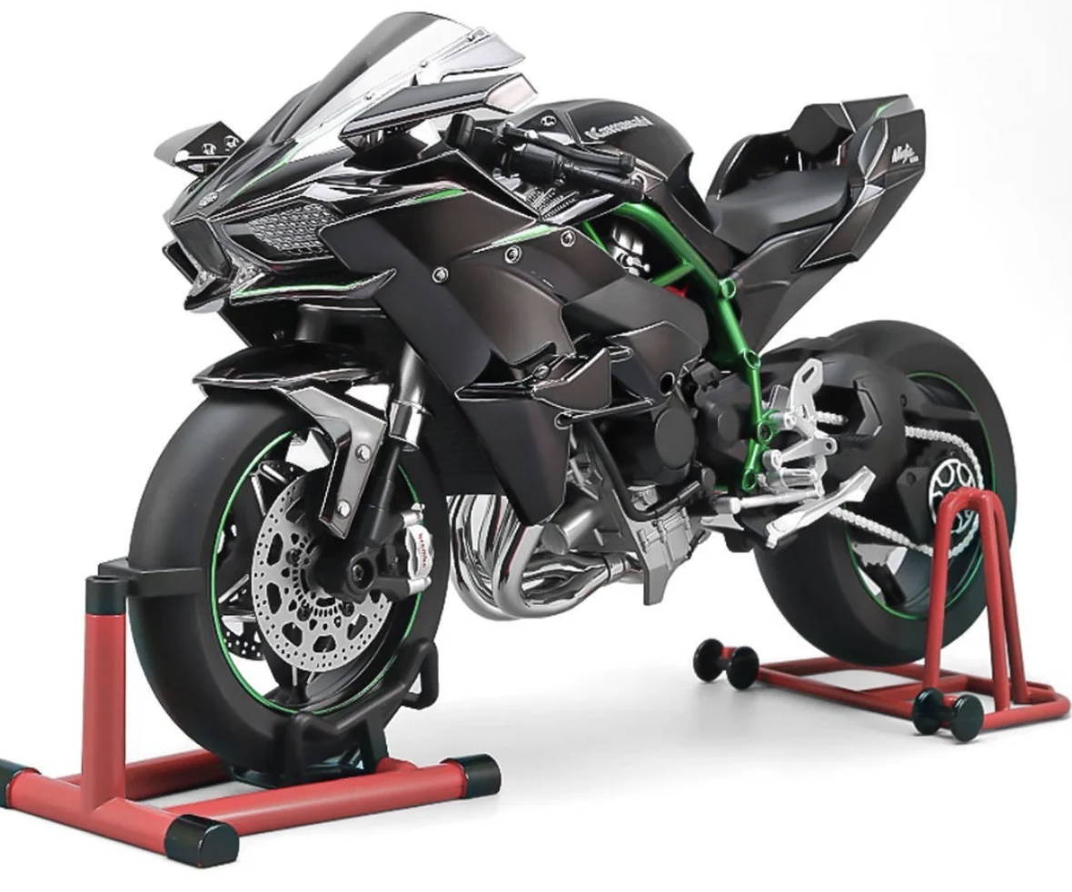 Kawasaki Ninja H2R con motor 1:12